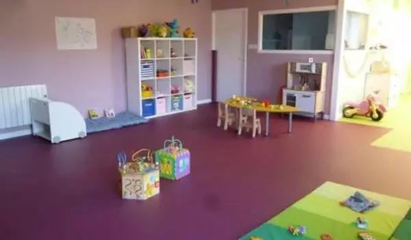 Salle de jeux de la micro-crèche