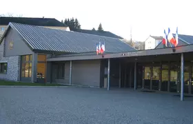 Entrée du groupe scolaire La Fayette